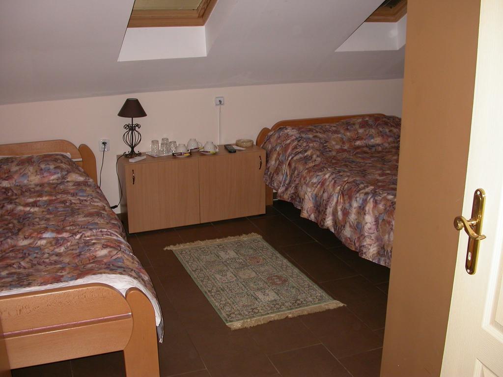 Royal Apartments Ni Rum bild