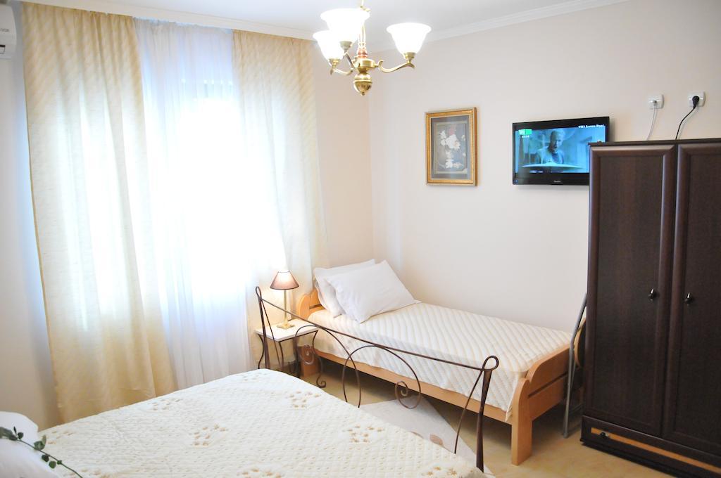 Royal Apartments Ni Rum bild