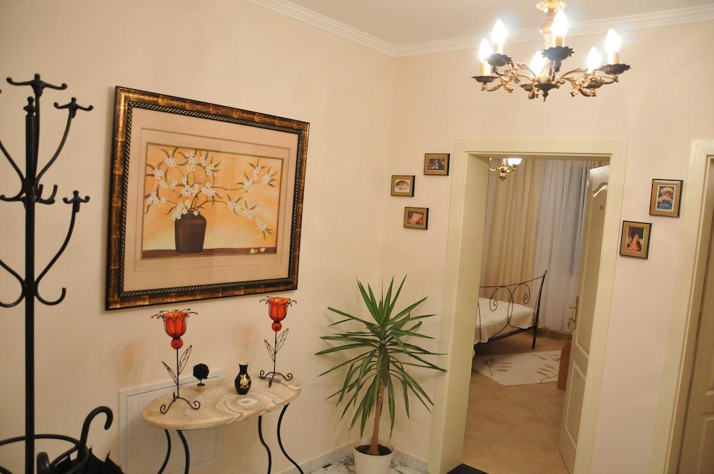 Royal Apartments Ni Exteriör bild